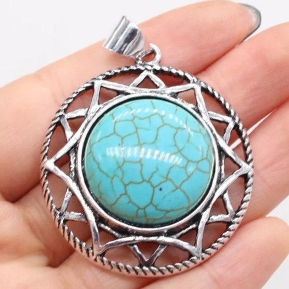 Round Turquoise Color Howlite Stone Pendant Necklace - Picture 2 of 2